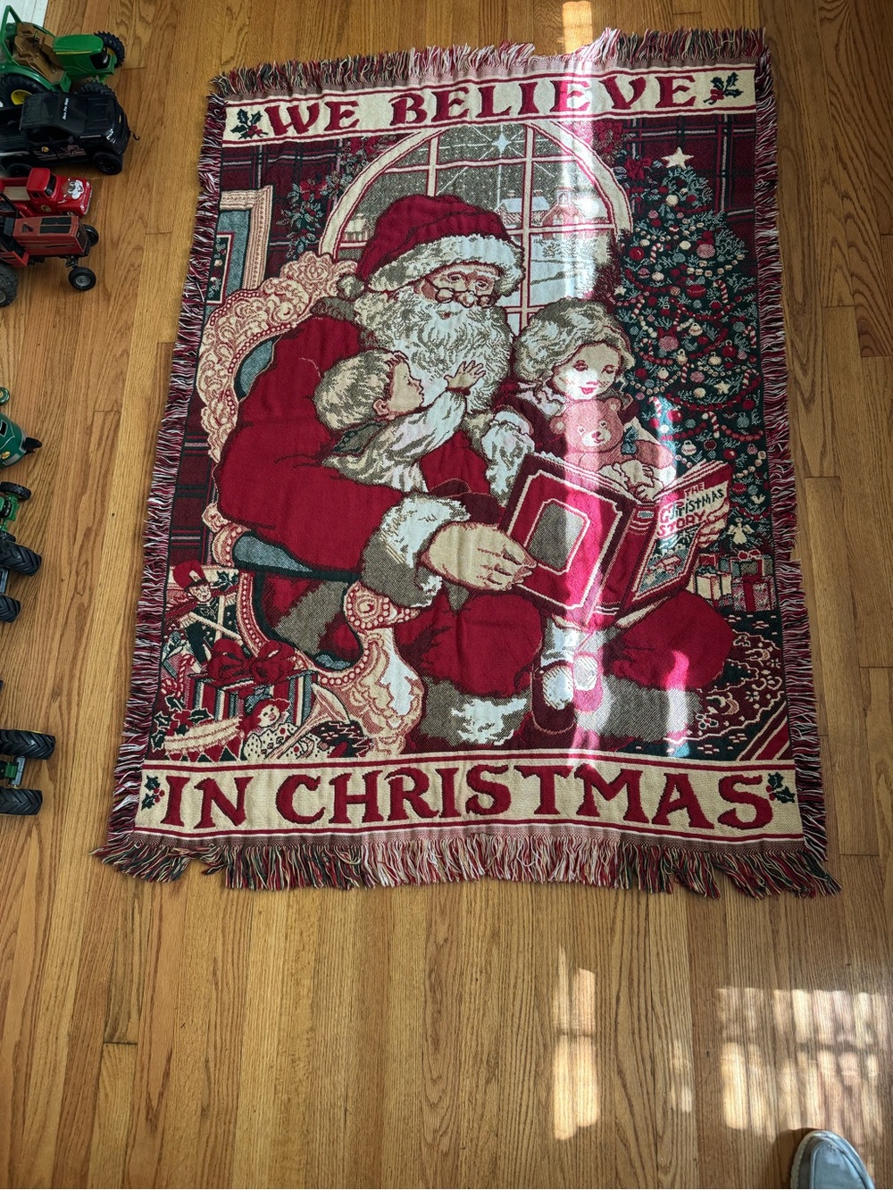 Holiday Santa Throw Blanket - Red Christmas Tapestry